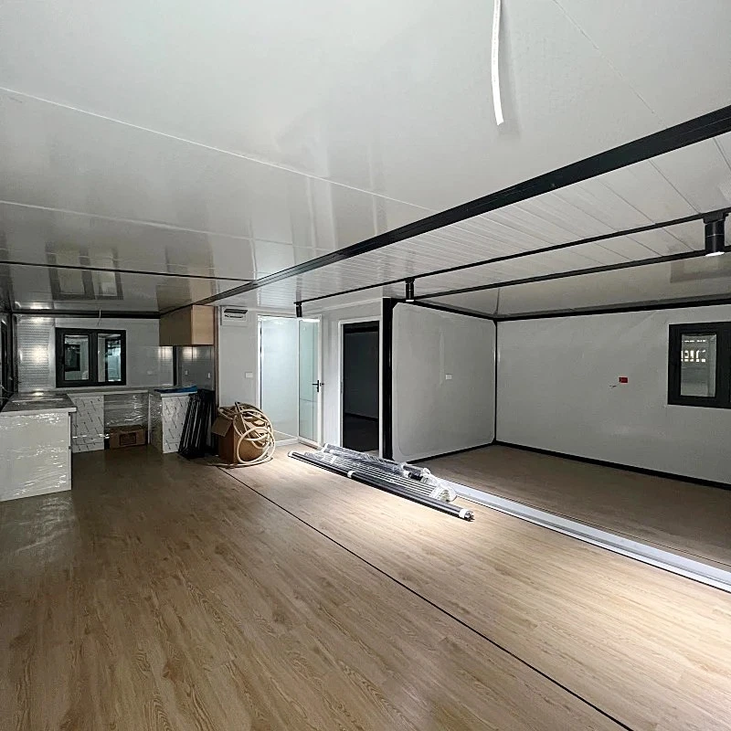 Factory Direct Sales 40FT Expandable Prefab House Anti Rust Prefab Tiny House - Image 3 of 4