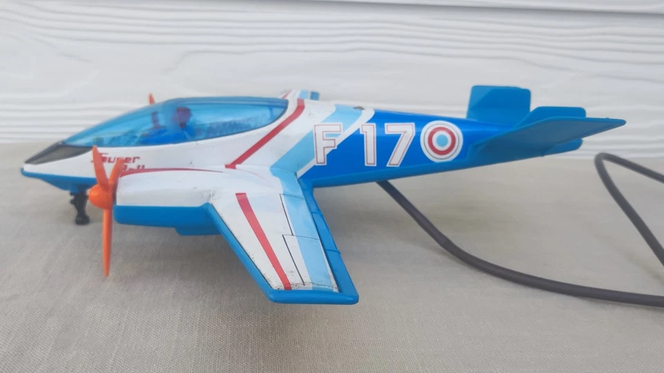 ancien avion téléguidé Bimoteur en tôle Joustra - Photo 3/4