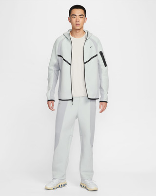 Nike ジャージ ホワイト テックフリースリッパーサイクロトン Nike Tech Full Zip Fleece Windrunner Jacket Silver IF1326-034