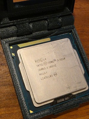 Intel Core i3-3220 3.30GHz Dual-Core 3MB LGA 1155 Processor P/N: SR0RG