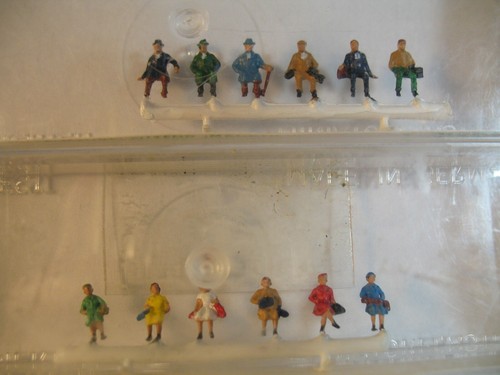 Merten N Scale Figures, Seated Passengers, Men #859, Woman #853 NIB