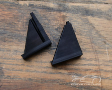 97-00 Coupe Corvette C5 Trunk Watershed Clips Pair