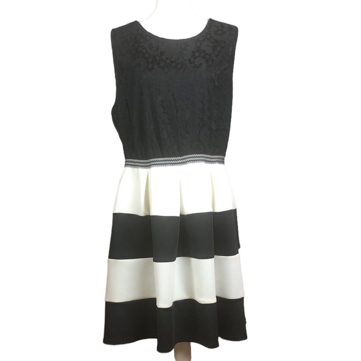 Womens Speechless Cocktail Dress Size 22 Black and White Color