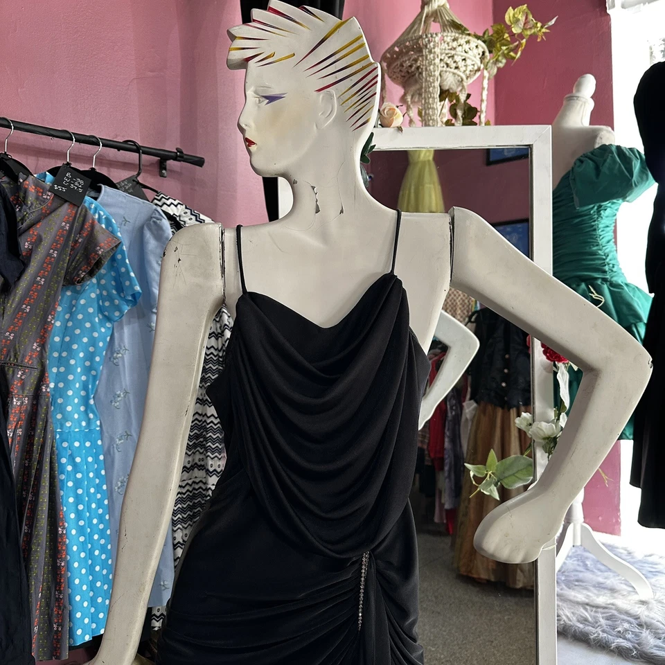 Vestido midi discoteca acanalado vintage años 70 80 pedrería negro cola de pez sirena XXS Foto 3 de 4