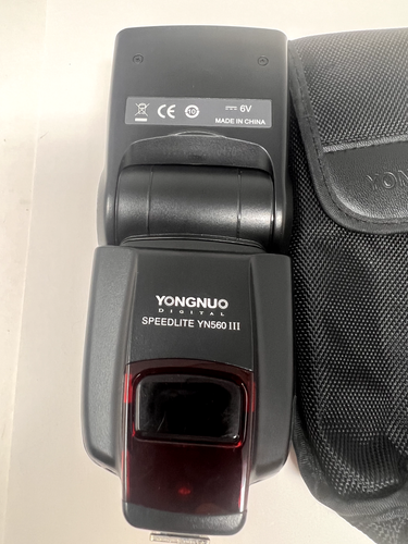 Yongnuo YN560-III Wireless Speedlite Flash 2.4 GHz Receiver With Case - Picture 3 of 5