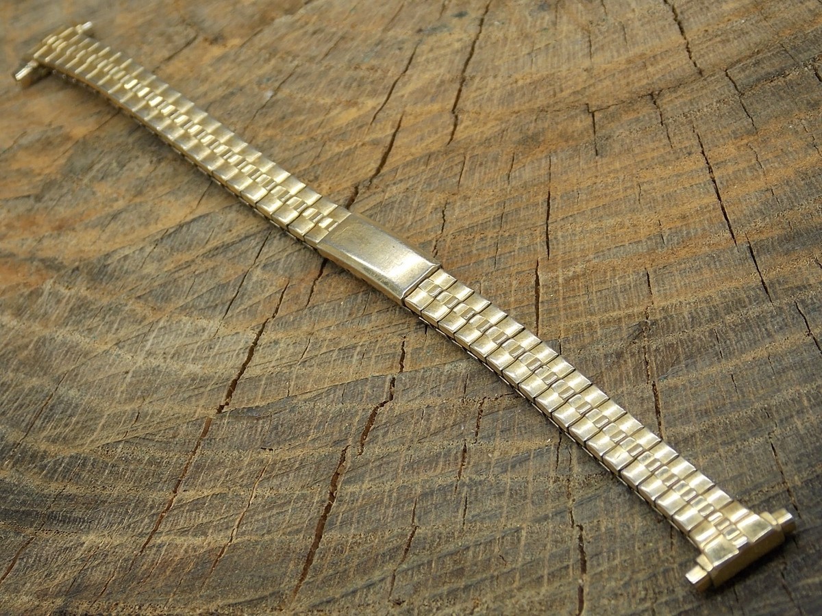 s-l1200.jpg s-l1200.jpg