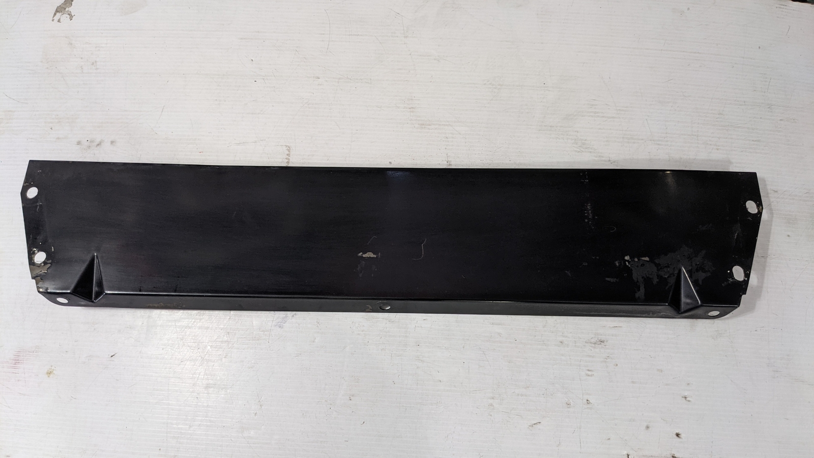 Rolls Royce Silver SPUR upper buffer filler for radiator UB39631