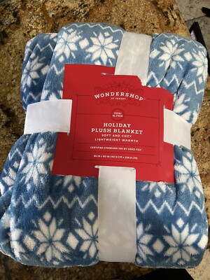 Wondershop Christmas Holiday Plush Blanket Blue Snowflakes Twin XL