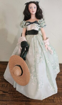 Scarlett O'Hara 19 inch Porcelain doll by Franklin Mint - Vintage 1986, with COA
