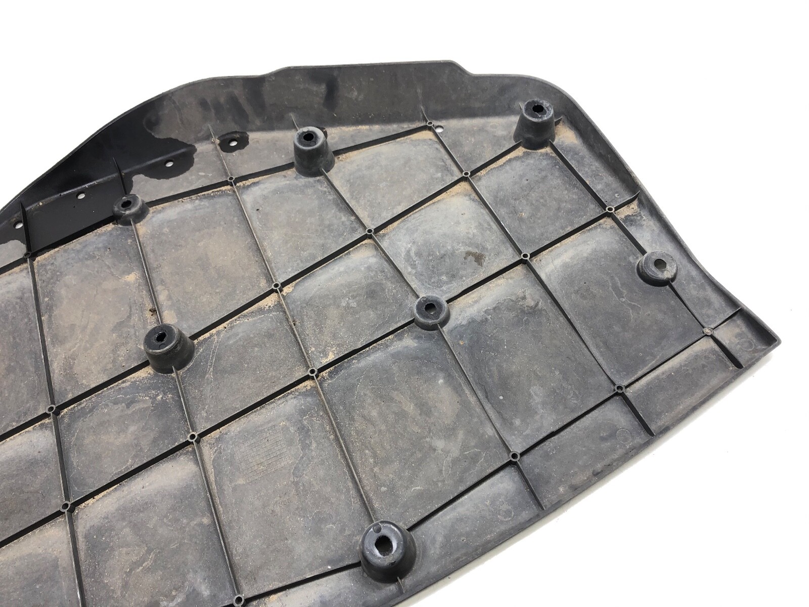 2014-2017 MASERATI GHIBLI REAR UNDERBODY SPLASH GUARD SHIELD OEM.