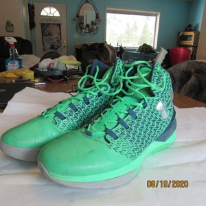 size 17 under armour shoes