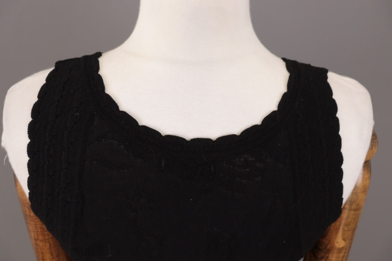 IVKO Sleevless Pullover Structure Pattern Black S… - image 11