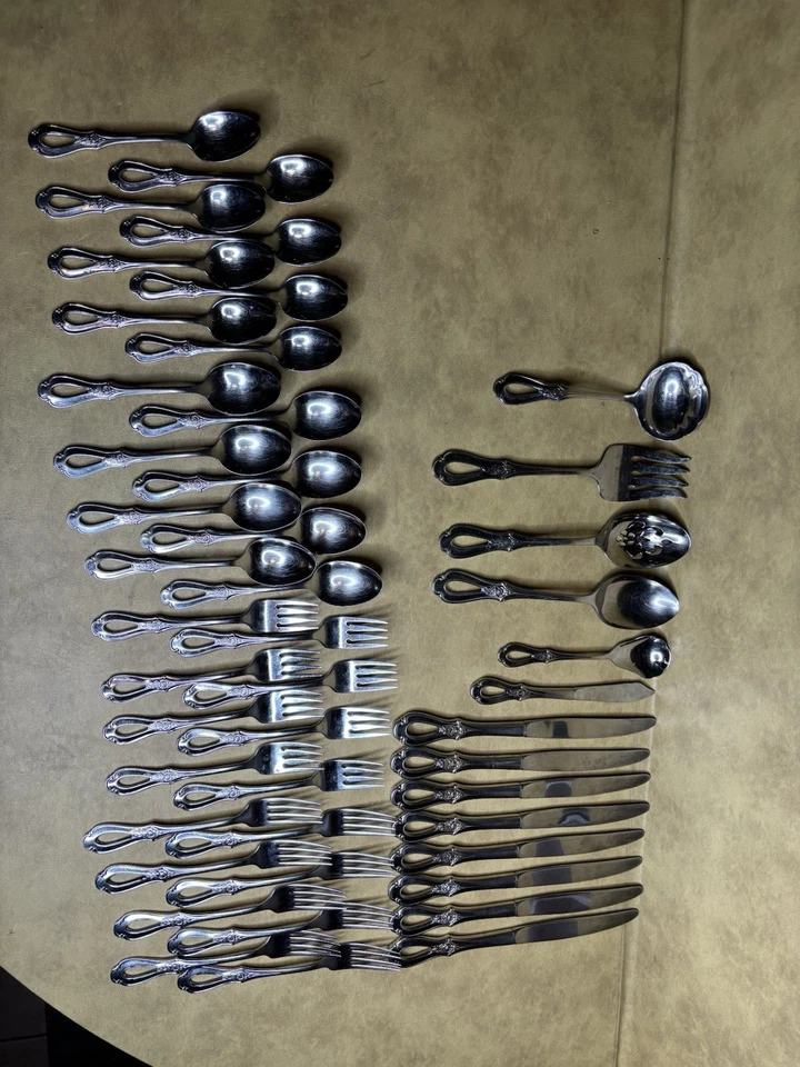 Vintage Oneida Cube Stainless Flatware TOUJOURS Set of 46 pcs Service for 8 - Image 2 of 4
