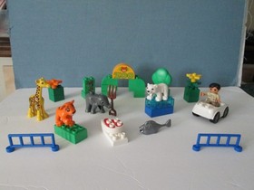 LEGO DUPLO BLOCKS  Zoo Animals Set - Elephant, Giraff, Tiger, Polar Bear, Keeper