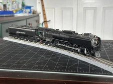 Athearn Genesis Union Pacific FEF-3 #844 DCC - ESU Loksound + cab figures