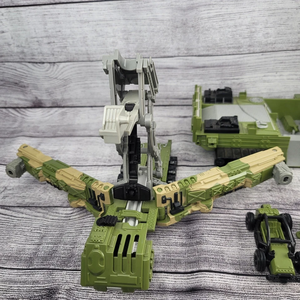 1998 Matchbox Mission Bravo Armoured Cruiser & Phantom Fortress (Incomplete) - Image 4 of 4