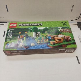 LEGO Minecraft The Farm 21114 Retired