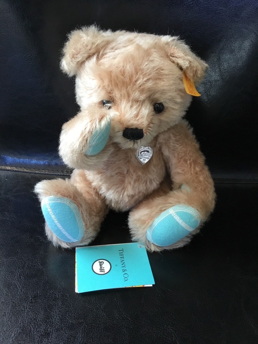 Tiffany & Co. x Steiff Return to Tiffany Love Classic Teddy Tiffany & Co. x Steiff Return to Tiffany Love Classic Teddy