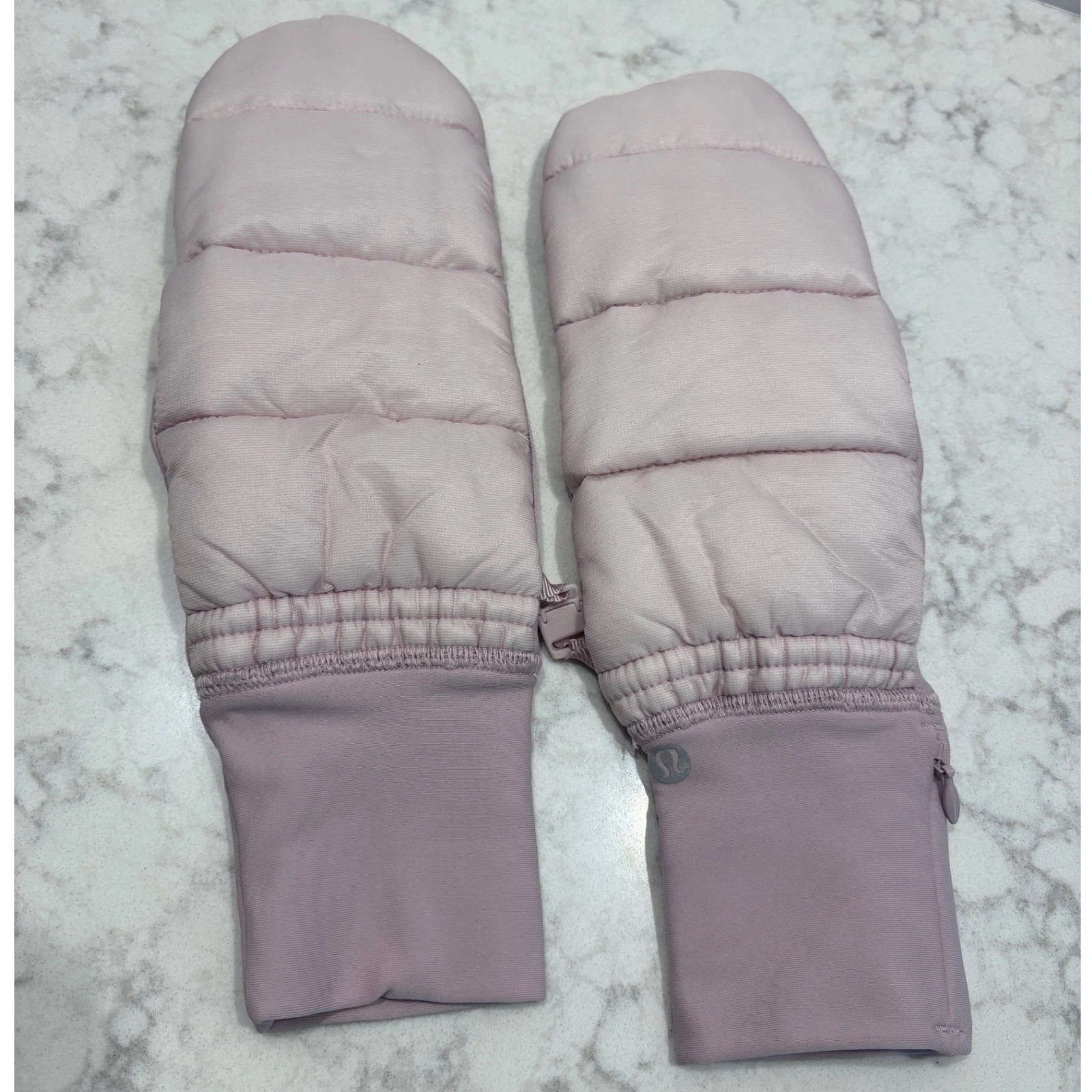 Lululemon Down For It All Mittens Purple Quilted Puffer Gloves XS S Lavender