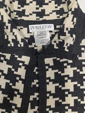 Pendelton Houndstooth Marino Wool Cape Poncho RN#29685 %100 Merino Sz M L