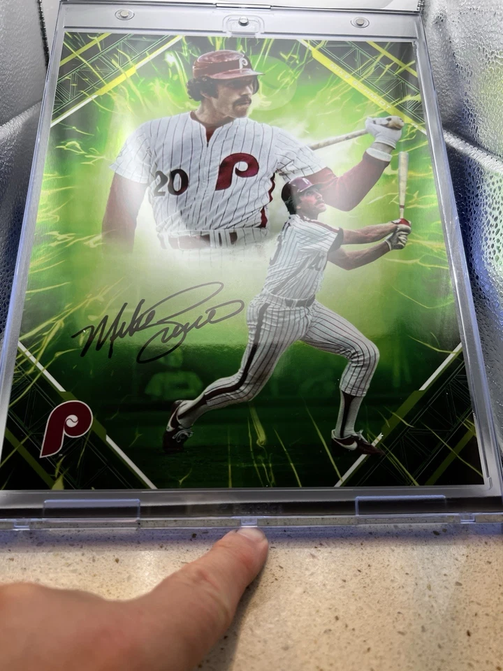 2025 Fanatics Emanate Mike Schmidt Auto Green /99 - Phillies HOF 8x10 - Image 3 of 4