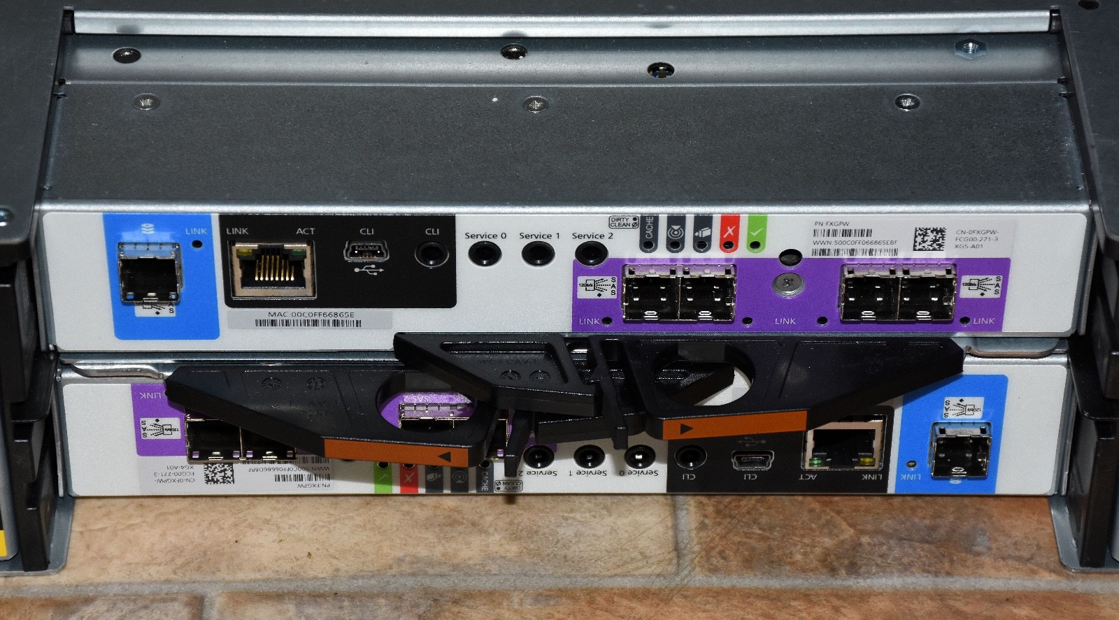 Dell EMC PowerVault ME4024 - 2.5in Storage Array - Dual FXGPW SAS Controllers