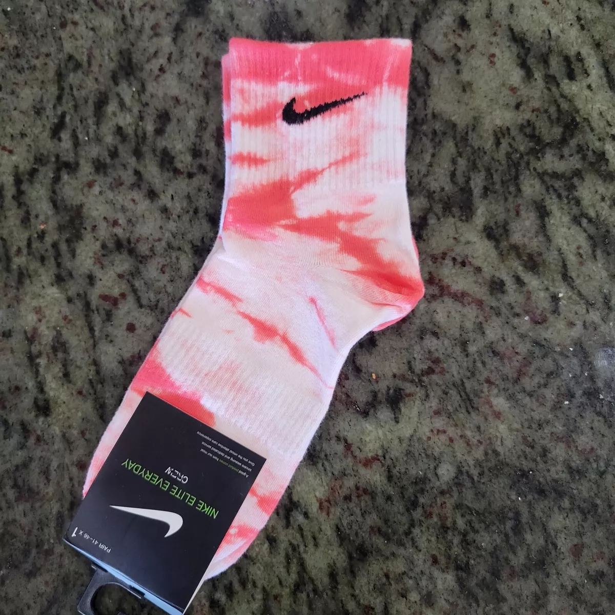 Nike Elite Everyday Crew Tie Dye Red Size Men s 6 10 Womens 4 10