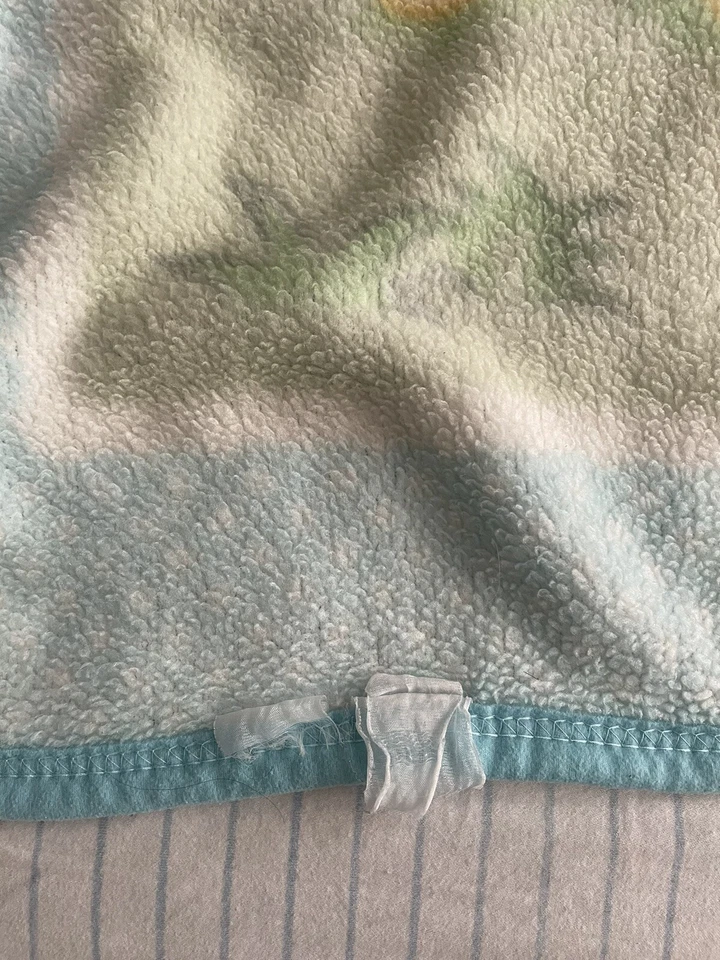 Vtg Y2K Looney Tunes Baby Blanket Tweety Bird Taz Bugs Plush Blue Rainbow Meadow - Image 3 of 4