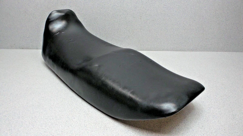 ASIENTO HONDA INTERCEPTOR 700 750 V45 VINTAGE Foto 2 de 4