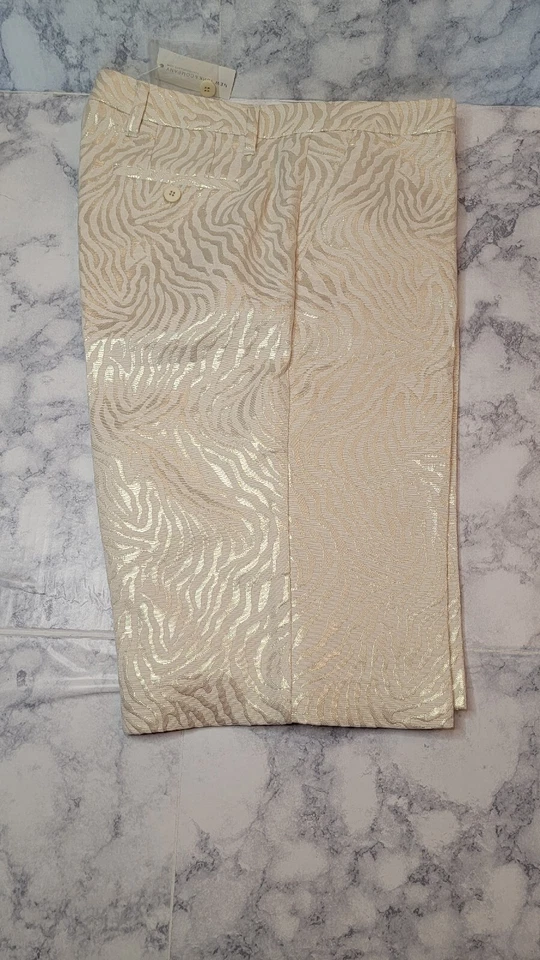 Pantalones Cortos Para Mujer NY&C Talla 8 Crema Bermudas Patrón Cebra Foto 2 de 4