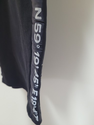 H&M BLACK JERSEY SHORTS SIZE MEDIUM - Picture 2 of 3