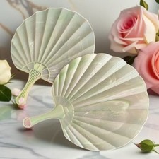 Jade-style shell fan: a portable, high-quality, all-in-one fan with a traditiona