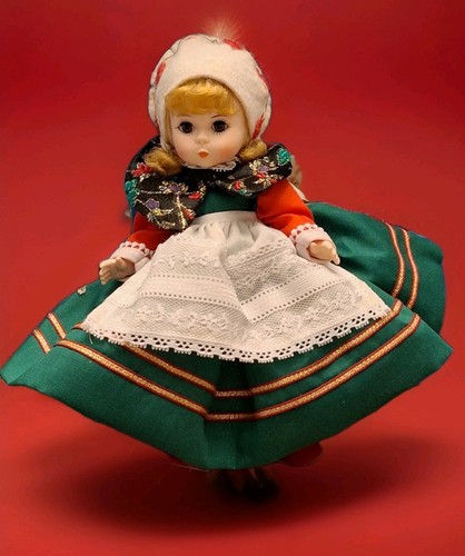 Madame Alexander Doll FOREIGN FRIENDS COLLECTION Denmark 8"