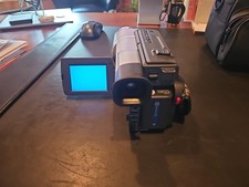 Sony Handycam CCD-TRV608 Hi-8 Camcorder w/Case
