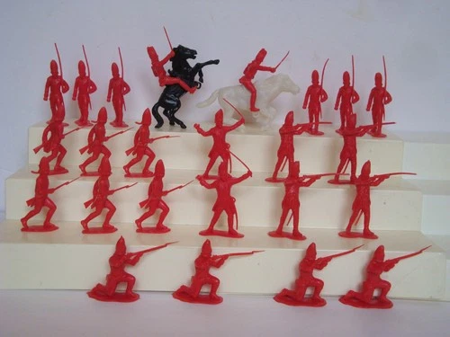 Marx  Recast British Revolutionary War Infantry  / 24 ( 2 x12 ) & 2 Horses