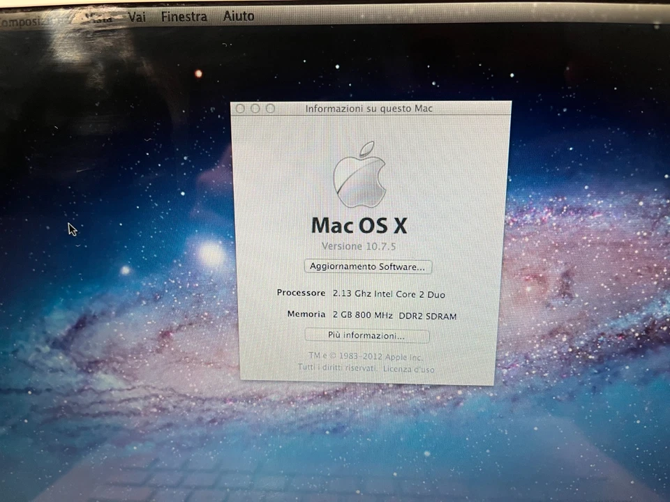 Apple MacBook A1181 13" – Core 2 Duo – OS X 10.7.5 – Funzionante - Immagine 3 di 4