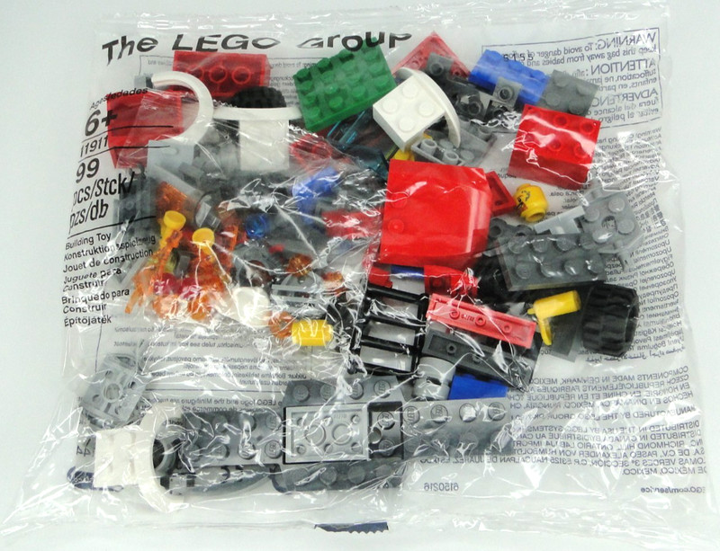 Lego: Build Your Own Adventure Polybag Sealed Package 11911 Fire Truck Mini Fig