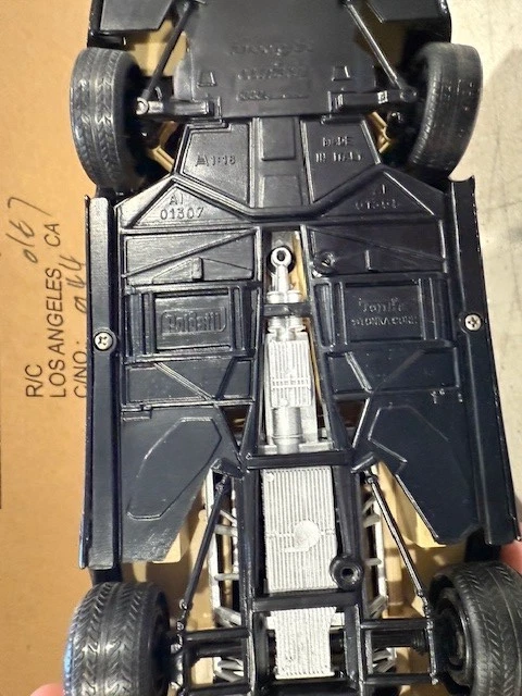1 18 DIECAST LAMBORGHI COUNTACH  POLISTIL MODELS  IN BLACK - Image 3 of 4