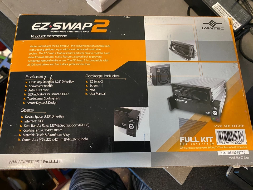 Vantec EZ Swap2 3.5" Aluminum Removable IDE Mobile Rack MRK-300FD-BK - Image 2 of 2