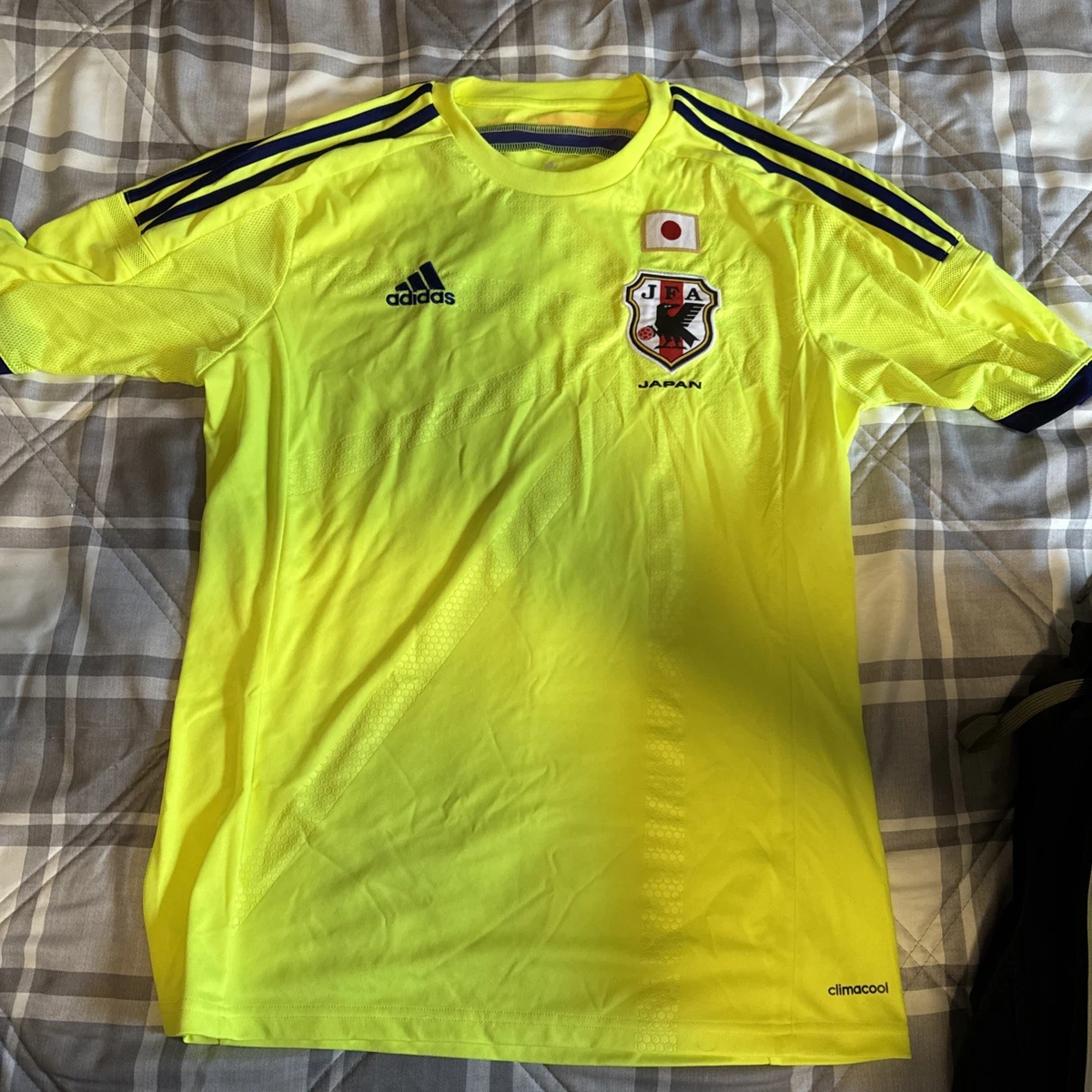 日本黄色国家队足球迷服装与纪念品| eBay