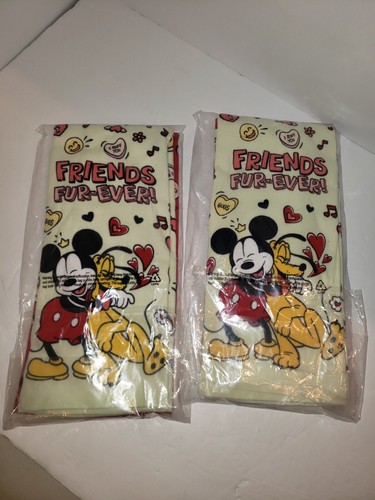 Disney Mickey Mouse Minnie and Pluto Valentines Kitchen Towel Set Red Hearts - Picture 2 of 6