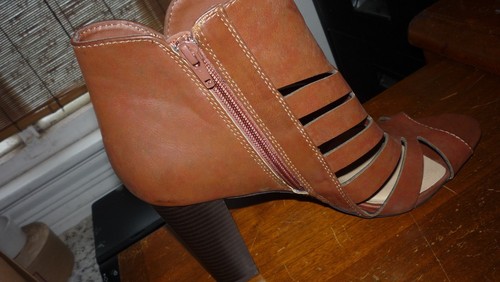 A.N.A. Womens Leather Gladiator Sandal Ankle Bootie Heel Brown/Tan Cutout US 10 - Picture 3 of 6