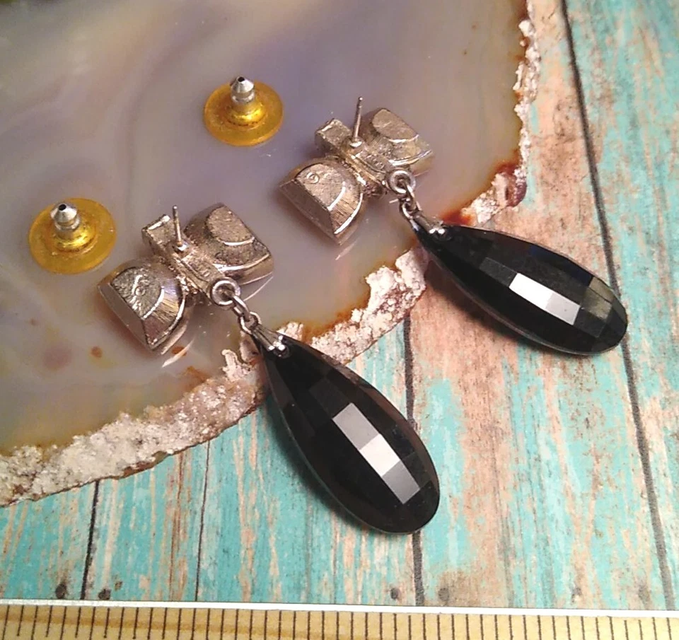 AVON "Formal Affair" Tono Plata Transparente Estrás Arco/Pendientes Lágrima Acrílico! Foto 4 de 4