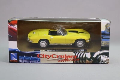 LL1878 NEW RAY 48257 1/43 1:43 Voiture Chevrolet Corvette cabriolet 1967 jaune - Photo 1/4