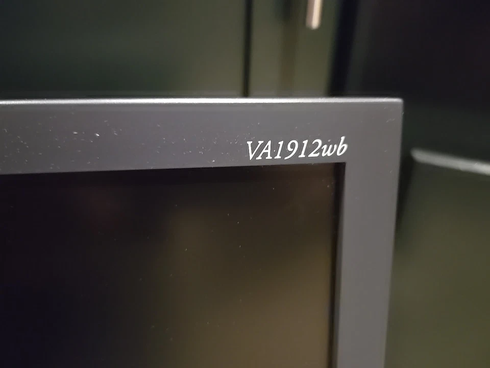 ViewSonic VA1912WB-3 Model VS10866 LCD Monitor With Power Cable Tested Great - Image 2 of 4