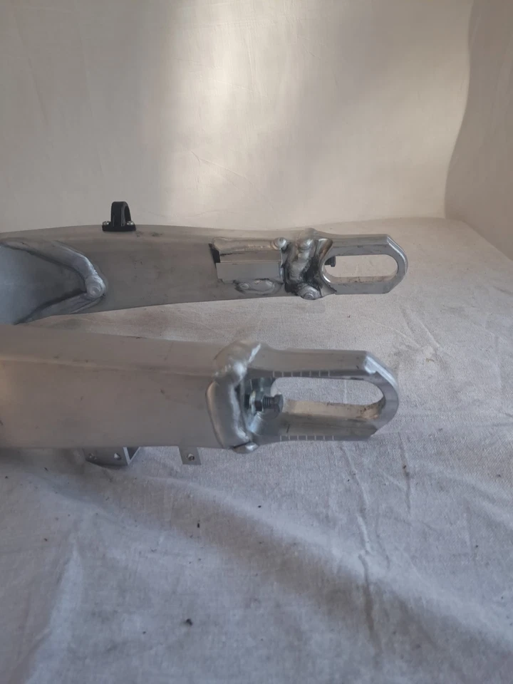  2014 KAWASAKI KX250F KX450F KX250 SWINGARM SWING ARM  - Image 2 of 3