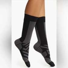 New ON CLOUD Women's High Socks Size Medium Run Performance Sock