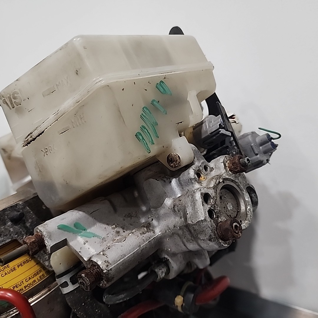  03 2004 Toyota 4Runner Lexus GX470 ABS Brake Booster Pump Assembly AISIN OEM 