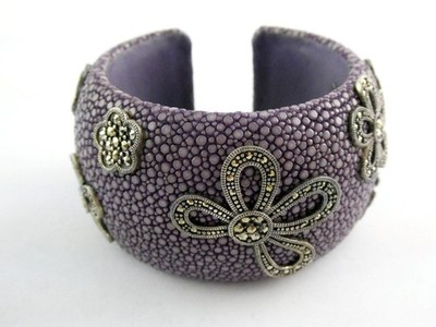 Lila Rochenhaut Manschette mit Sterlingsilber Markasiten Blumen Armband 6 Zoll