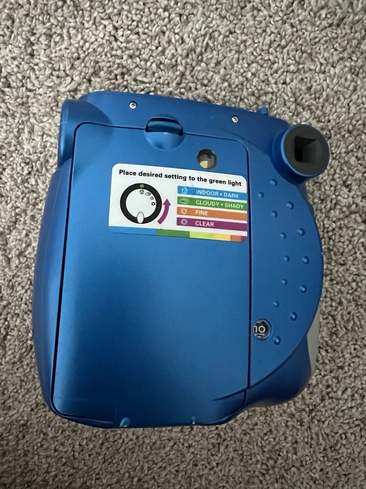 Polaroid 300 Blue/Grey Instant Film Camera - Image 2 of 2